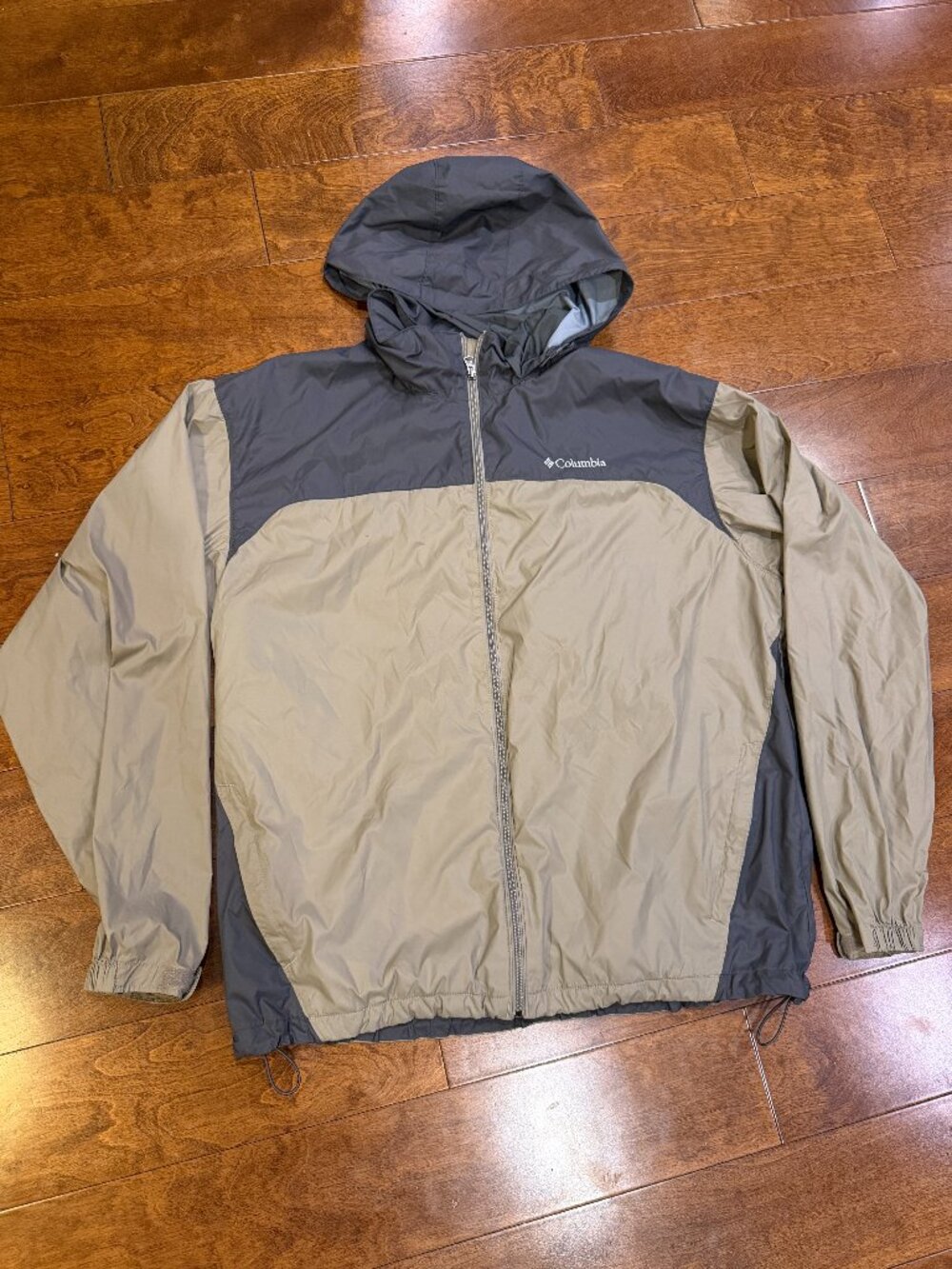 Columbia Glennaker Lake Rain Jacket Size XL Tan Gray, Nylon Windbreaker